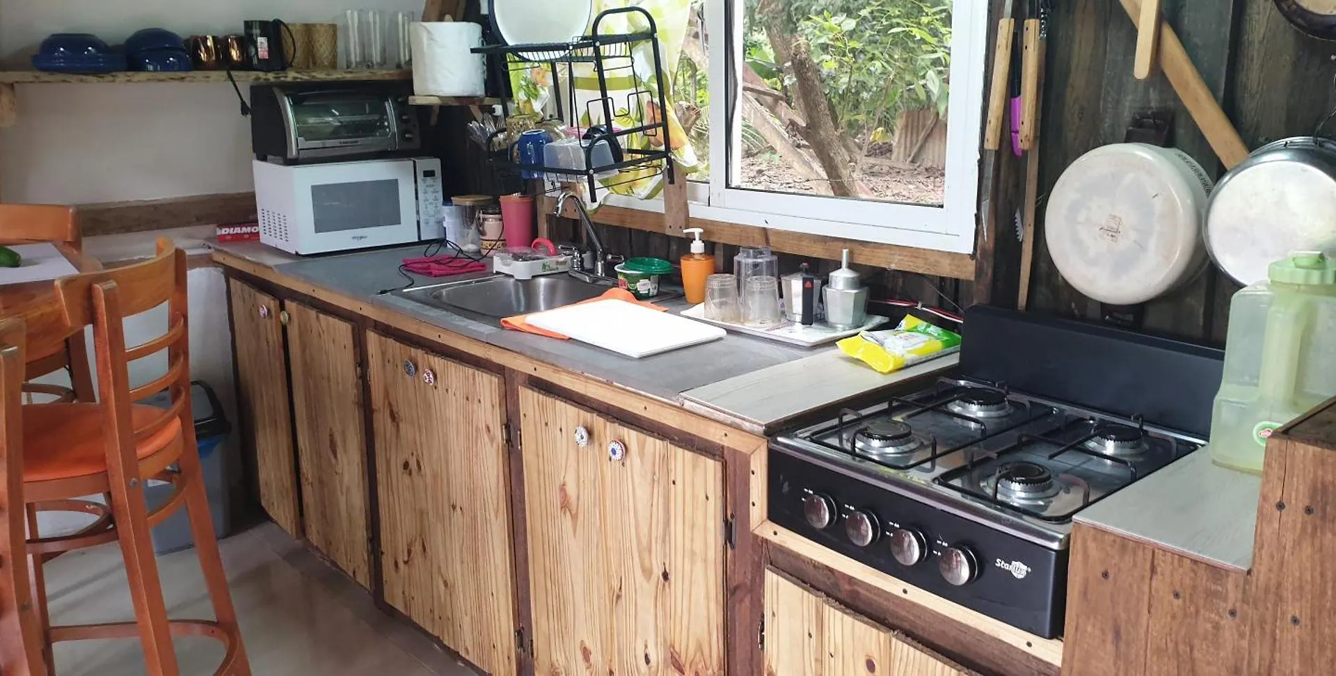 Canada House Queen Bed In 2Nd Floor Dbl Sofa Bed In 1St Floor Bbq Private Pool, River Jarabacoa Dominikana